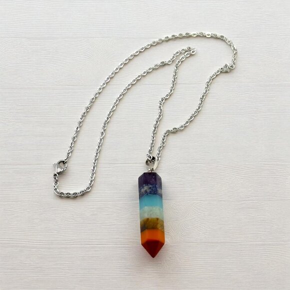 7 Chakra Stone Bullet Point Necklace NWT - Picture 1 of 10